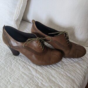 Anthropologie Bilevel Brown Leather Lace Up Oxford Heel Size 40